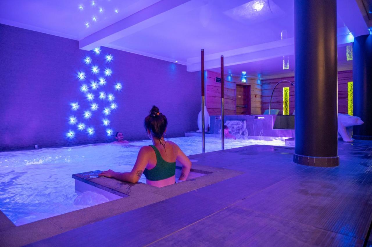 Montana Chalet Hôtel&Spa Le Sauze Buitenkant foto